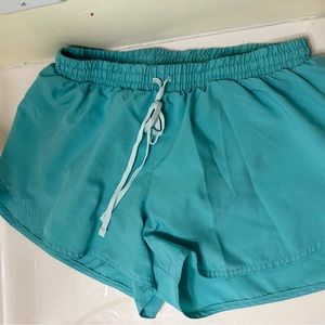 Old navy athletic green shorts